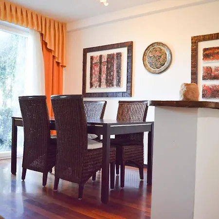 Sunstreet Apartment